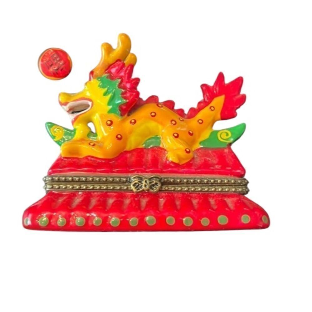 Vintage Chinese dragon trinket box with ceramic Chinese coin inside EVC